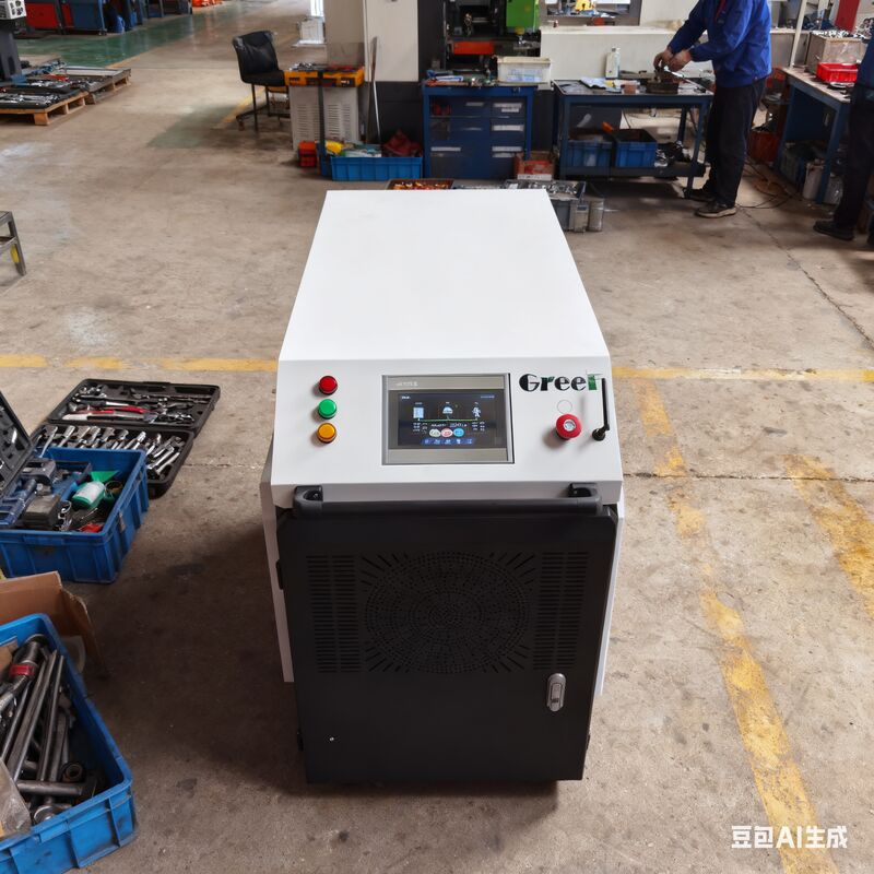 اینورتر برق خارج از شبکه با توان نامی 100 کیلووات، دارای حفاظت از نوسانات سطح 2 و ارتفاع کاری تا 4000 متر